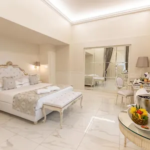 فندق The Moon Boutique &